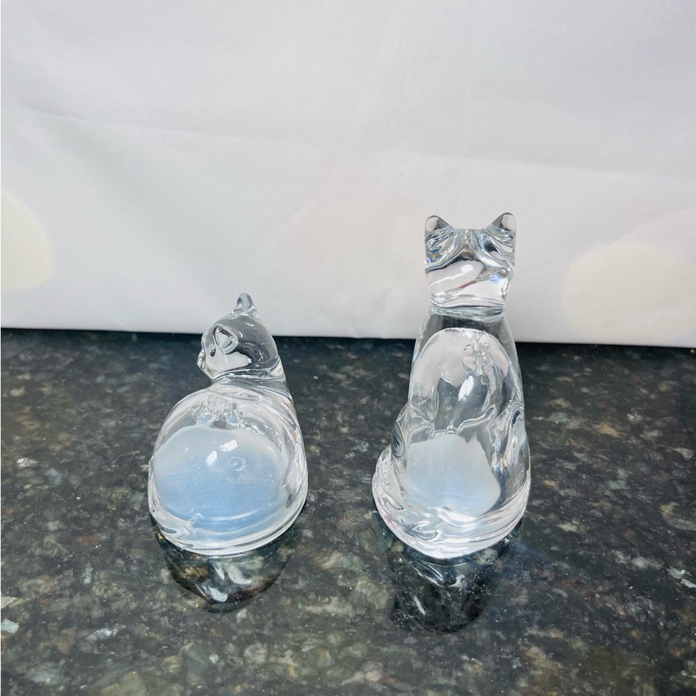 Vintage Clear Glass Cat Shaped Salt and Pepper Shakers - Picture 3 of 4